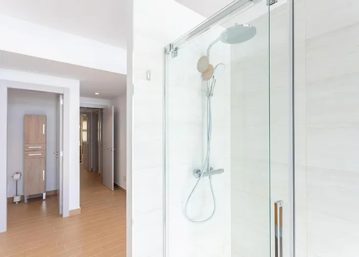 Апартаменти Vivi Homes -vista Mar Pool, Terrace, Golf & Sea View